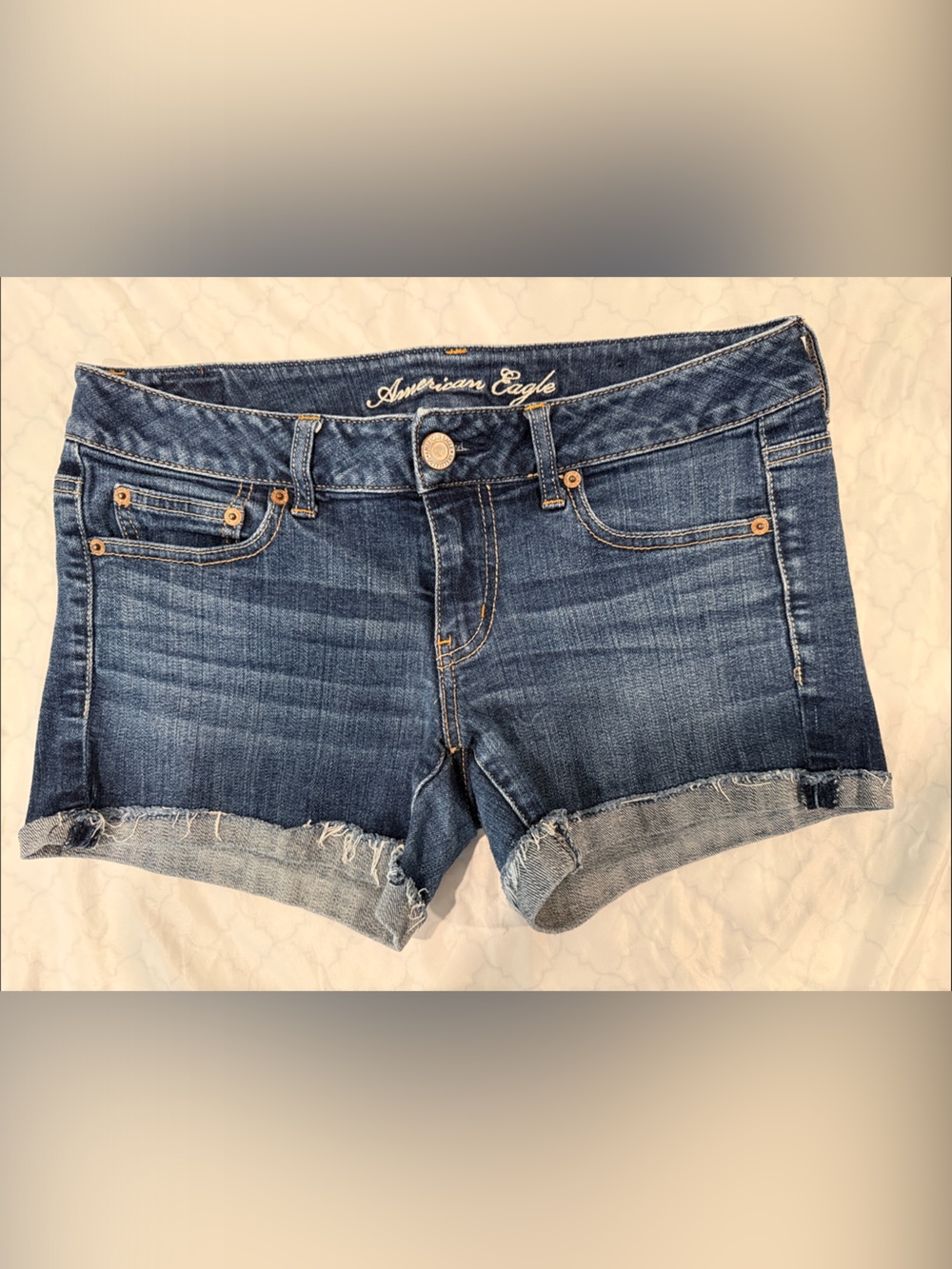 Vintage 2011 American Eagle Low Rise Denim Shorts Size 8 Y2K AEO
